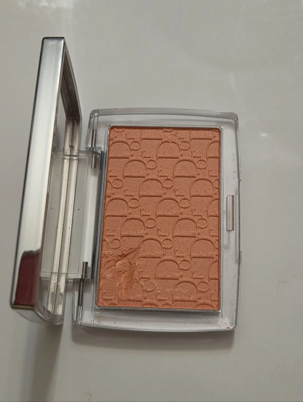 Dior Rosy Glow in Coral 004**